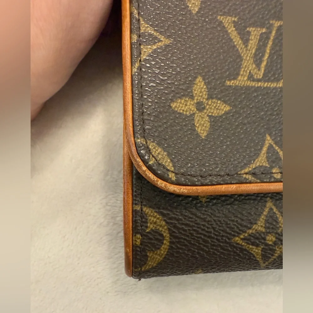💯% Authentic Louis Vuitton Twin Pochette GM - Picture 9 of 15